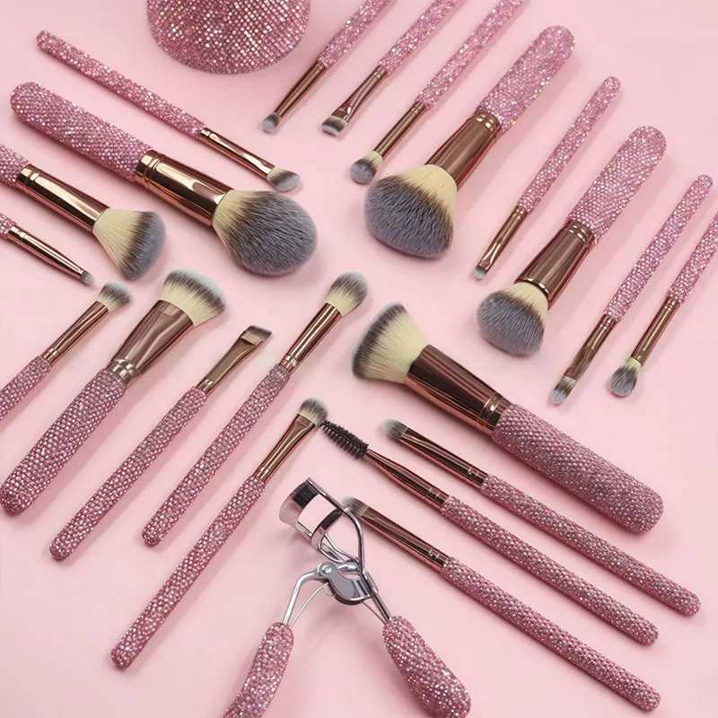 23pcs Glitz and Glam Brush Set Bundle RHINESTONE Glam Brush Set Bling Makeup Brushes Diamond Makeup Brush Storage Bucket withbox W250707