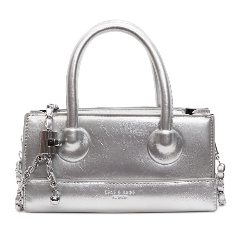 Free shipping designer 2025 New Fashion Versatile Handbag Women Bag High-end Niche Simple Daily Commute Shoulder Bag Crossbody Bag