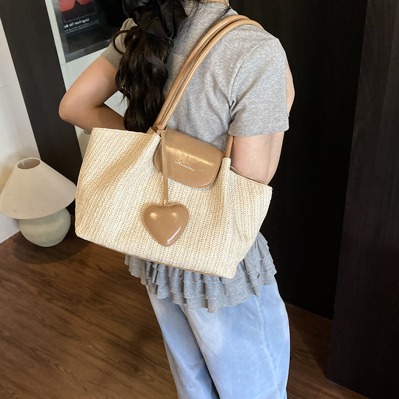 Free shipping designer 2025 New Commuter Large Capacity Straw Bag for Women Versatile Shoulder Bag Color-Block Handbag Woven Tote Bag