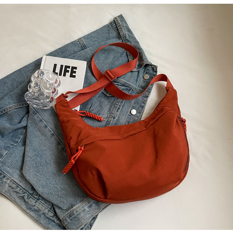 Free shipping designer Casual Dumpling Bag High-Quality Texture Versatile Large Capacity Crossbody Bag for Women New Model for Class Commuting Canvas 