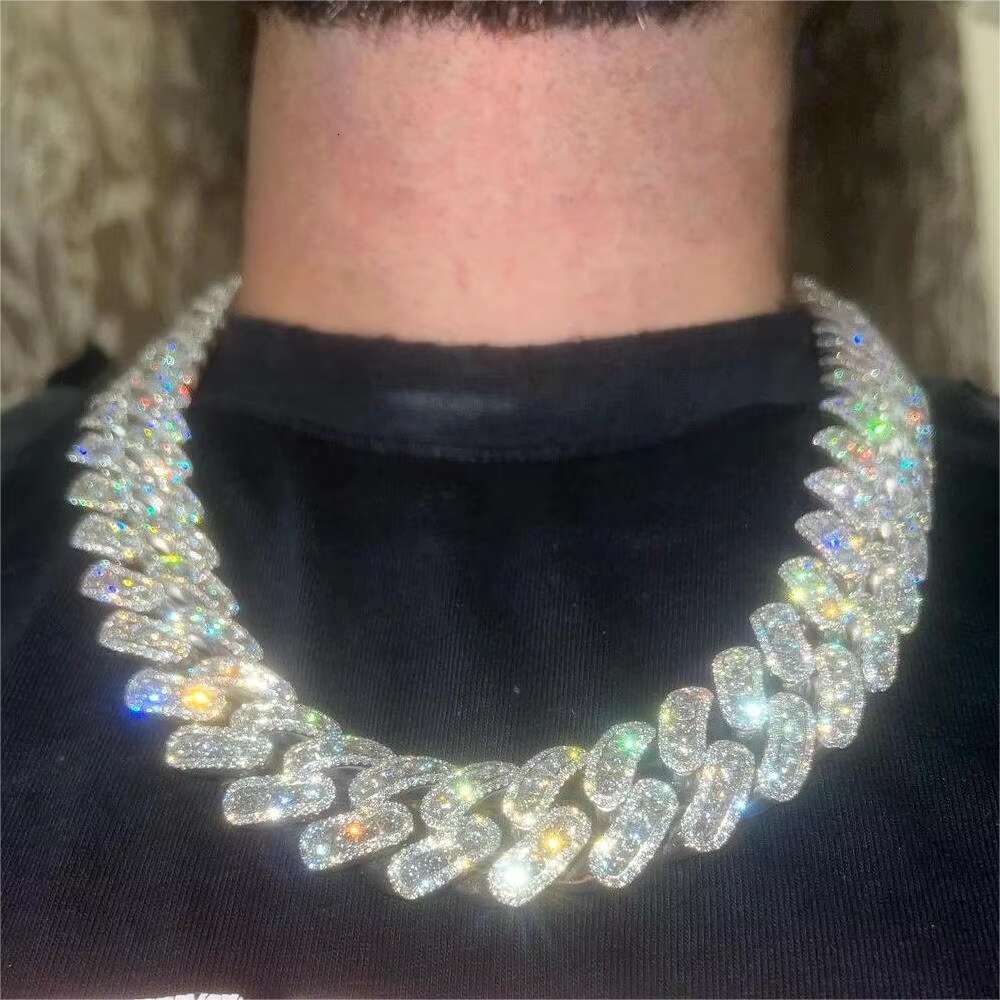 Super Iced Out Silver Moissanite Cuban Chain for Mens Luxury Hip Hop 18mm Pass Test S925 Moissanite Cuban Link Chain