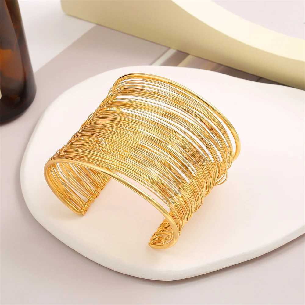 Vintage Hyperbolic Layered Gold Plated Wide Wire Bracelet Cuff Bangle for Women Exaggerated Wrist Wrap Bangle a Hand Jewelry Gift XJ250707