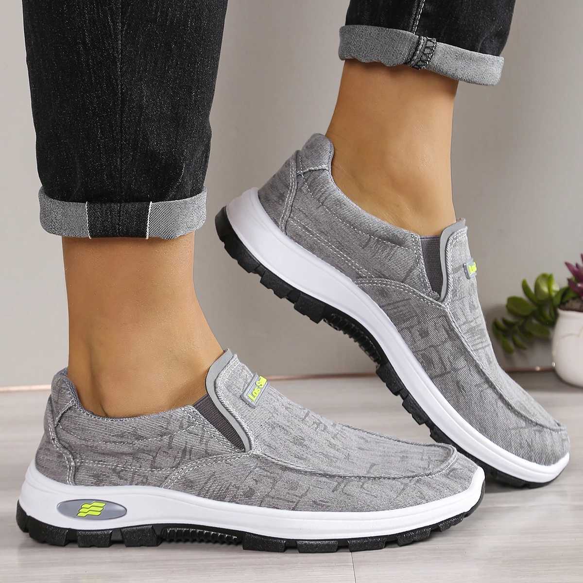 Man shoes Fabric Insole for Sports and Daily Wear Plus Size casual sneakers designer shoes shiping shoe Canvas Loafers Y250707