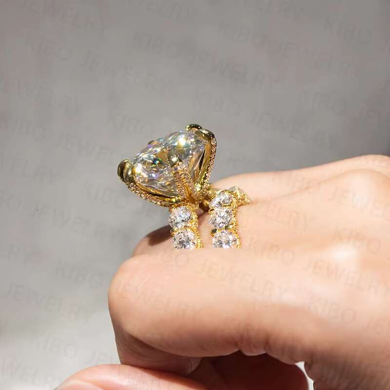 VVS D Color 925 Sterling Silver Women Luxury Moissanite Diamond Engagement Wedding Rings Set