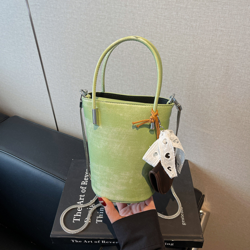 Free shipping designer Korean Style Niche Design Simple Crossbody Bucket Bag for Women 2025 Spring New High-Quality Versatile Phone Bag