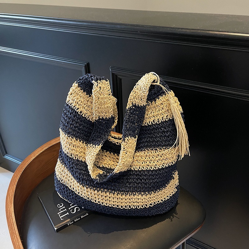 Free shipping designer Summer Straw Woven Bag for Women 2025 Fashion Single Shoulder Bag Large Capacity Vacation Beach Bag Underarm Bag Knitted Stripe