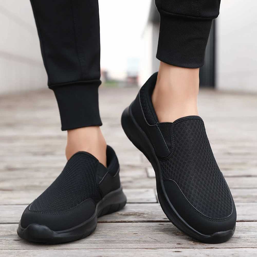 Plus Size Mens Breathable Slip On Classic Shoes Cfy Casual Durable Lightweight Walking Shoes Y250707