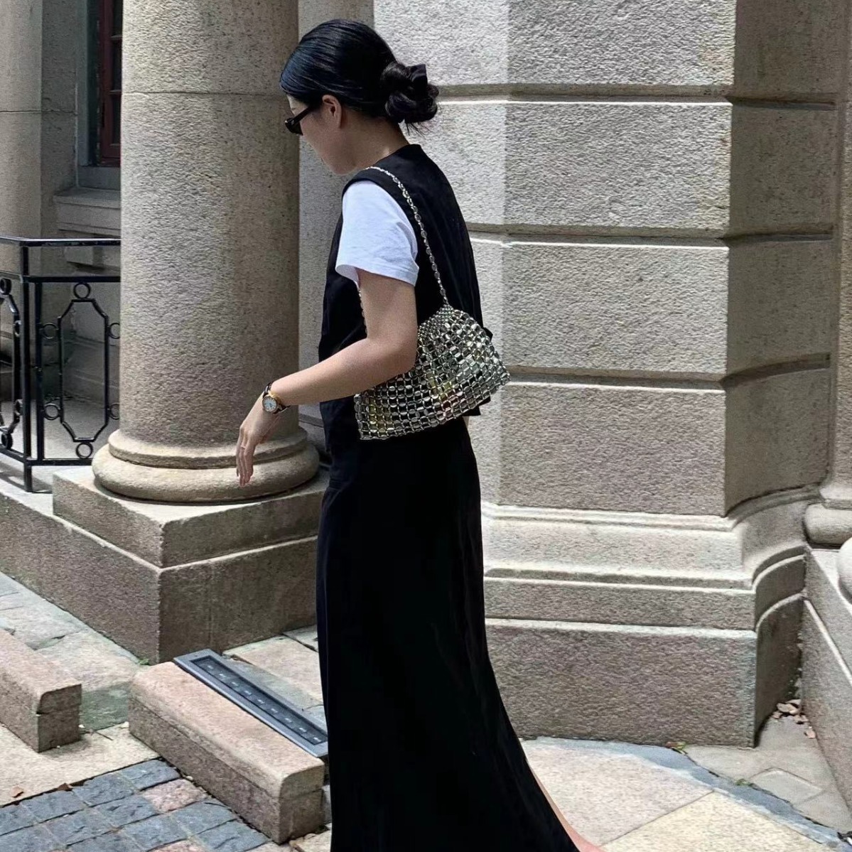 New retro metal silver handbag designer bag hollow hand woven bead trend single shoulder armpit bag women s single trend shoulder bag