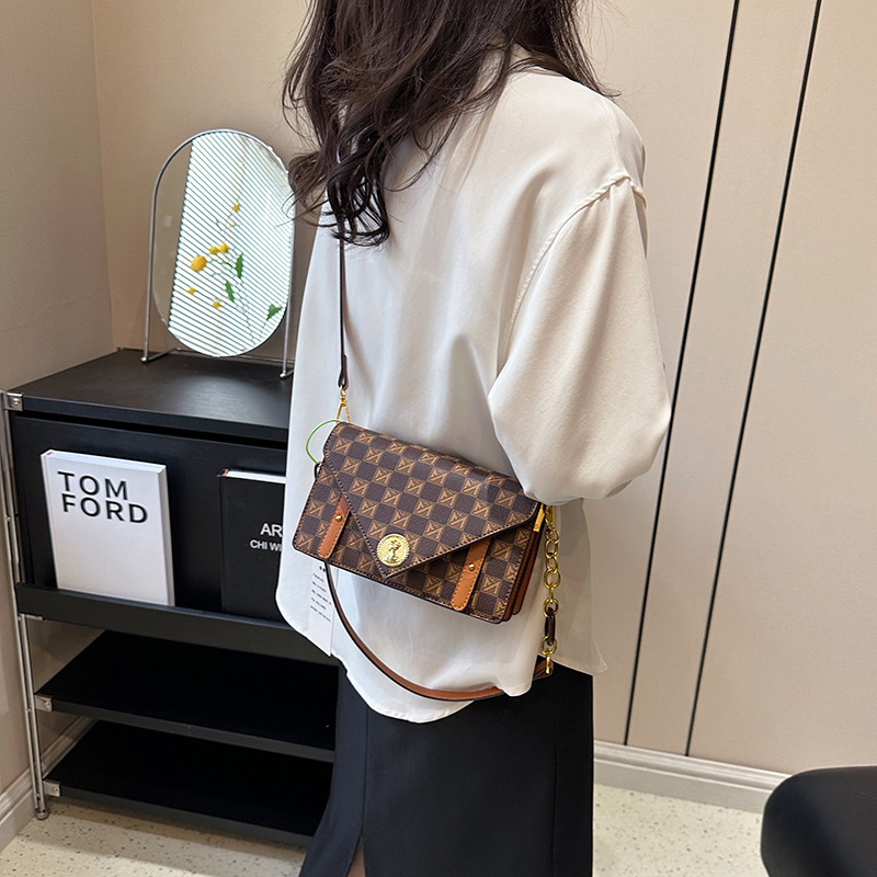 Designer Bag Luxury Bag Free Shipping Designer Vintage Shoulder Bag Vintage Floral Envelope Niche Design Single Shoulder Crossbody Large Capacity Comm