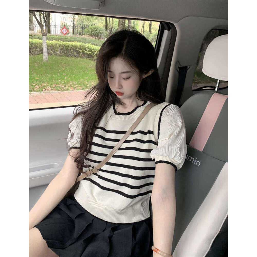 French Style Patchwork Striped Fake Two-Piece Knitted Sweater For Women Summer New Age-Reducing Stylish Puff Short Sleeve T-Shirt Top B5