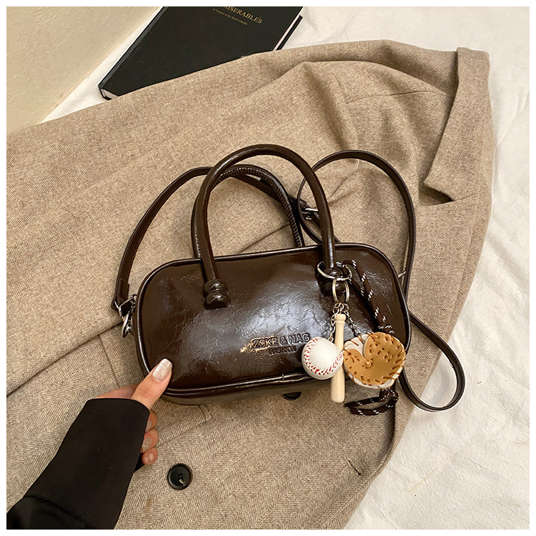 Free shipping designer High-end Handbag Boston Bag for Women New Commuter Shoulder Bag Crossbody Bag Vintage Oil Wax Leather Bowling Bag