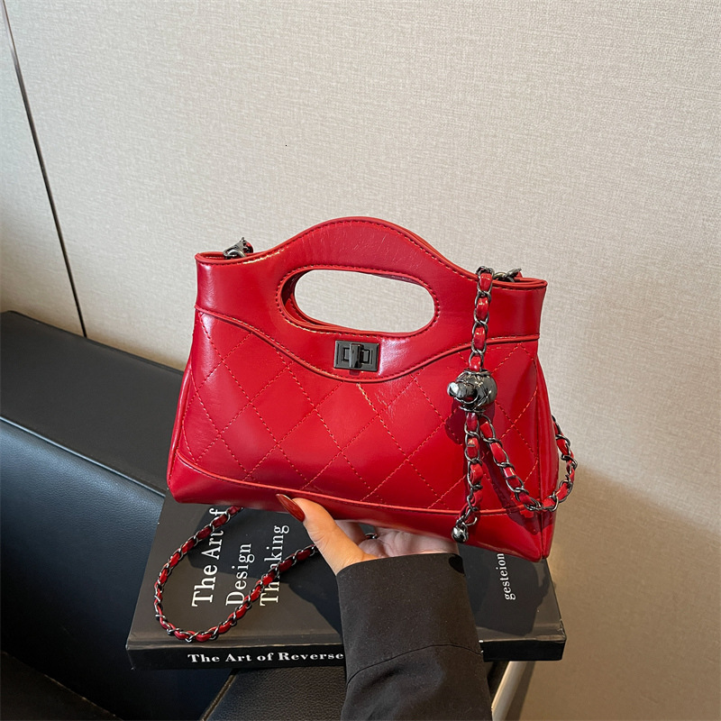 Free shipping designer 2025 Spring Summer New Small Chanel Style Handbag Retro Fashion Chain Trendy Versatile High-end Feel Shoulder Bag Ins Crossbody