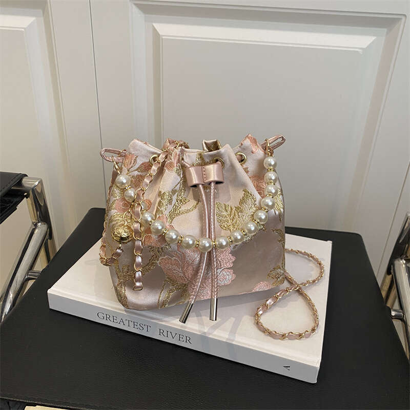 2025 Chinese Bucket Retro Summer New Embroidered Ancient Style Handbag Hanfu Accessory Crossbody Shoulder Bag
