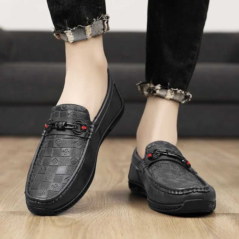 ioni Leather Men Casual Shoes Slip on Formal Loafers Luxury Brand Comfortable Men Italian Soft M Driving Shoes Y250707