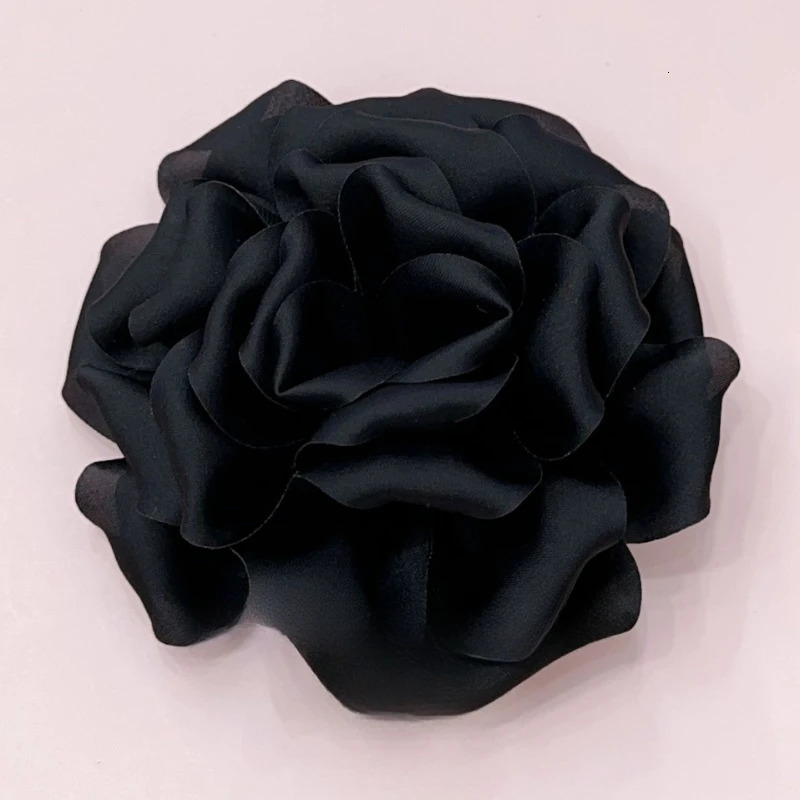 11CM Handmade Fabric Rose Flower Brooch Korean Fashion Corsage Lapel Pins for Women Accessories Wedding Party Jewelry 250625