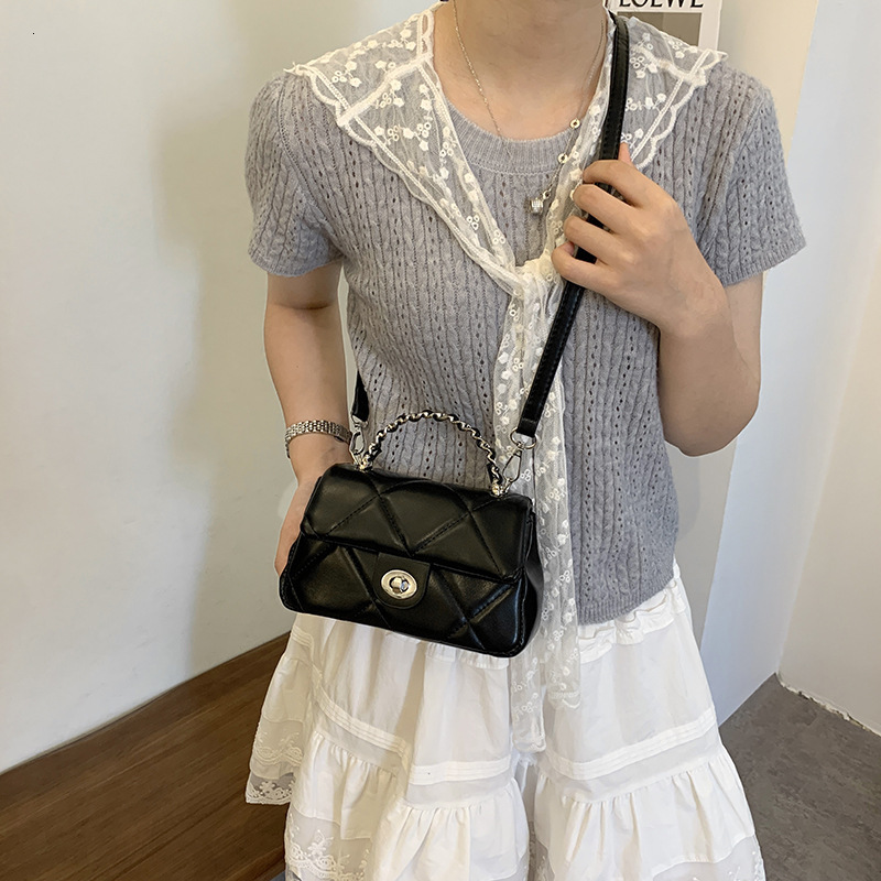 Free shipping designer Korean Style Super Popular Small Square Bag for Women 2025 Hot Item Niche High-End Quilted Chain Bag Versatile Crossbody Bag