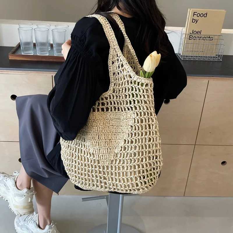 Women Rattan Tote Bag Luxurious Designer Shoulder Handbag Large Capacity Wicker Shopping Handbag Fashion Trend Women Straw Bag Z250707