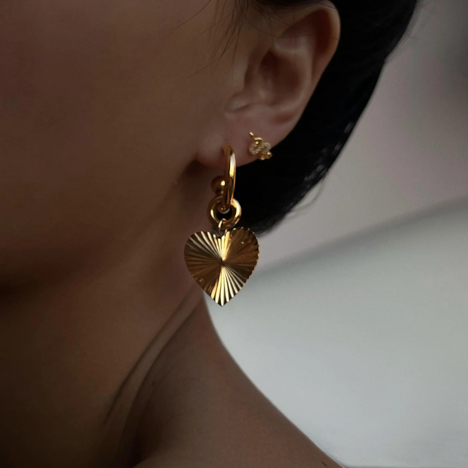 DASEIN 2025 18k Gold Plated Pleated Love Heart Tarnish Free Hoop Earrings Stainless Steel Hypoallergenic Jewelry for Women 250701