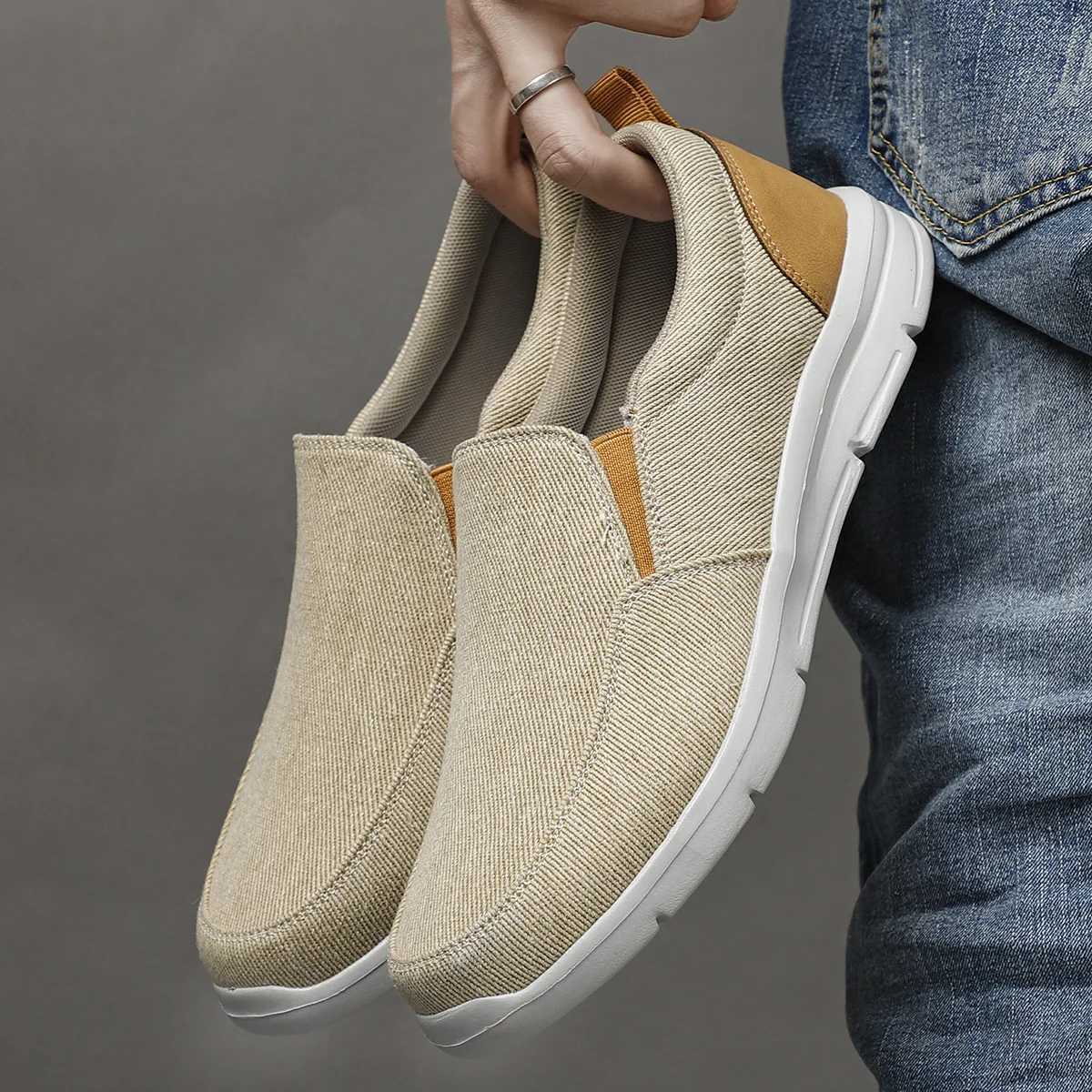 Men Shoes Summer Canvas Shoes Breathable Cfortable Outdoor Slip On Walking Sneakers Classic Loafers For Men Y250707
