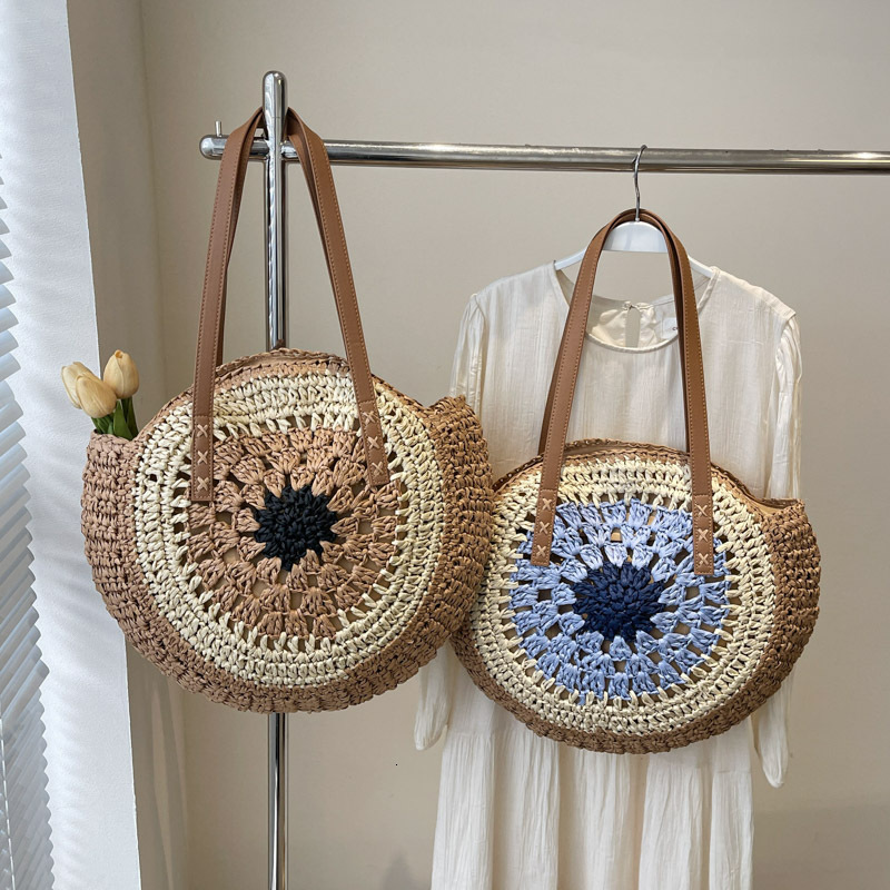 Free shipping designer Summer Round Woven Bag Straw Bag for Women Large Capacity New Beach Vacation Bucket Bag Shoulder Bag Tote Bag