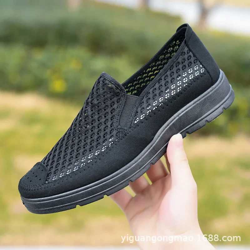 2023 Summer Men Shoes Mesh Breathable M Casual Flats Shoes Slip On Men Loafers Non-Slip Work Shoes Y250707