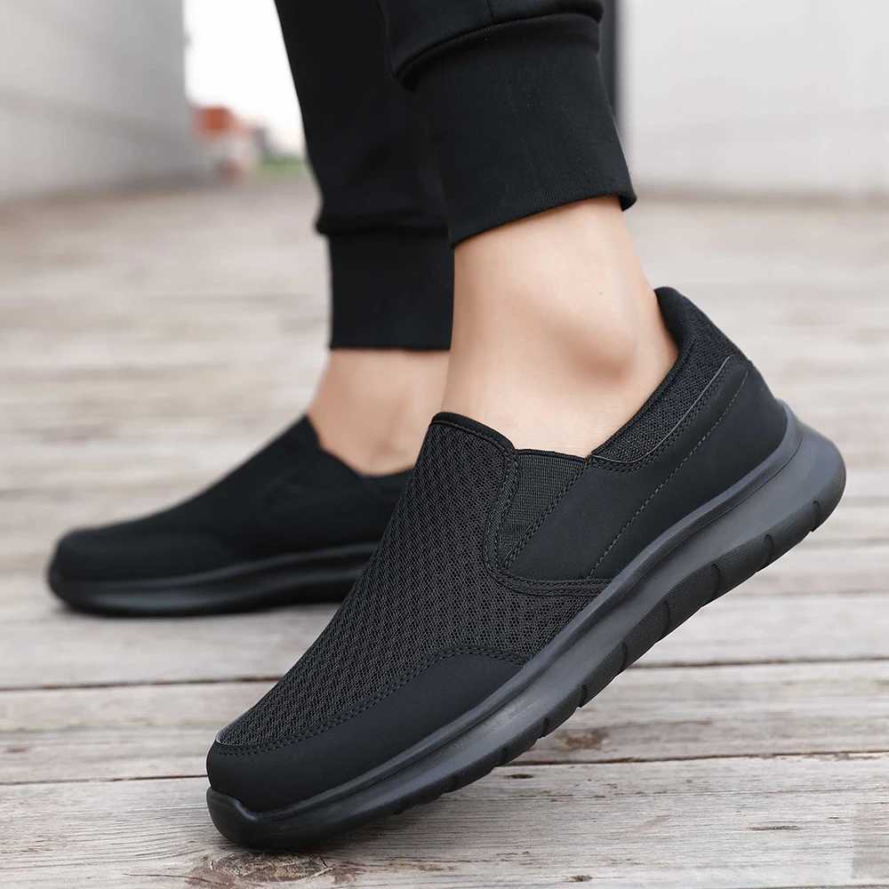 Plus Size Mens Breathable Slip On Classic Shoes Cfy Casual Durable Lightweight Walking Shoes Y250707
