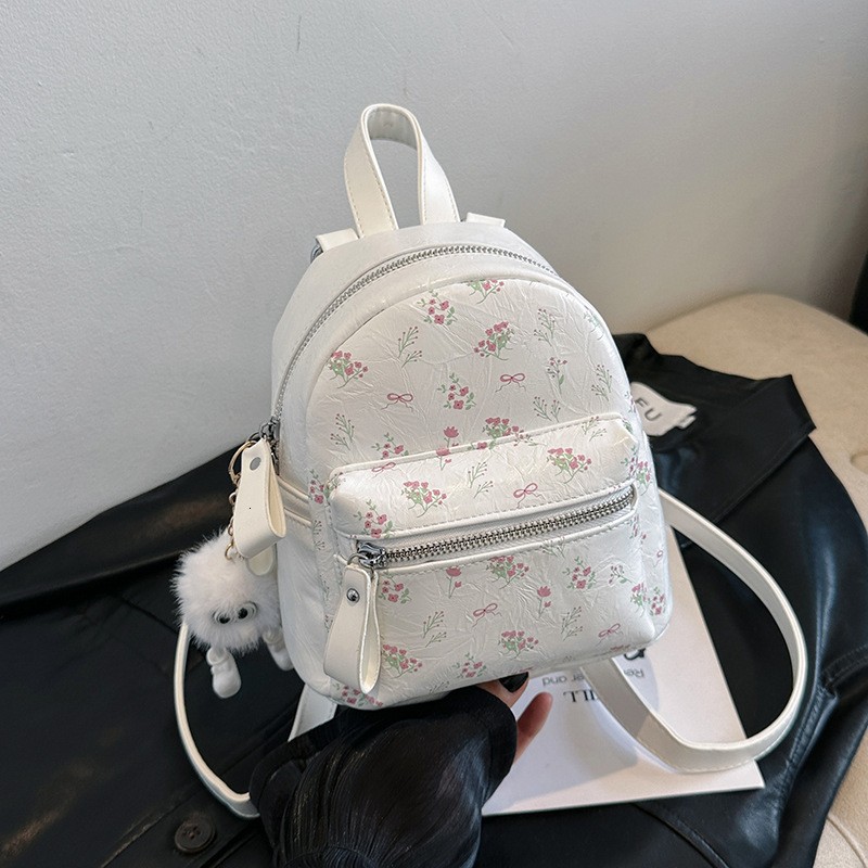 Free shipping designer Backpack for Women Fashion Niche Design Handbag Korean Style Student Small Backpack Casual Versatile High-end Feel Travel Backp