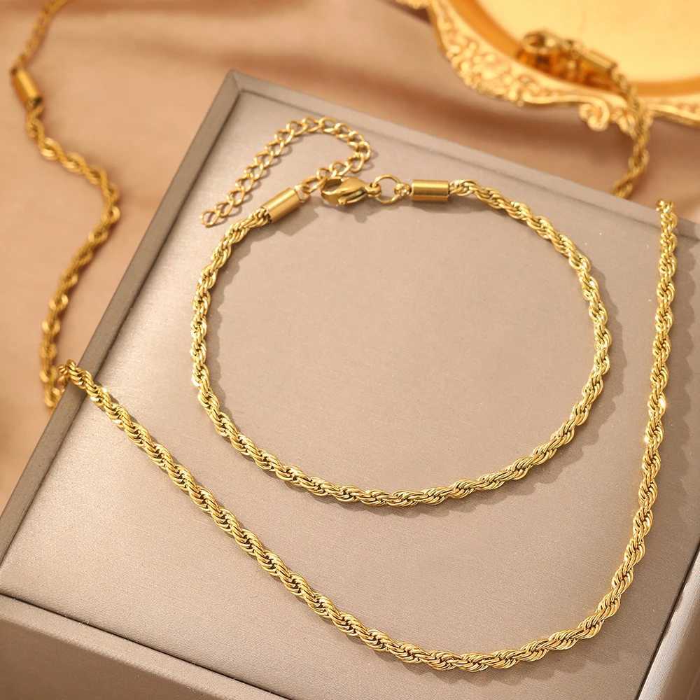 Stainless Steel Set Simple Fashion Hip Hop Twist Chain Necklace Bracelet Set Womens Daily Commuter Jewelry Accessories XJ250707