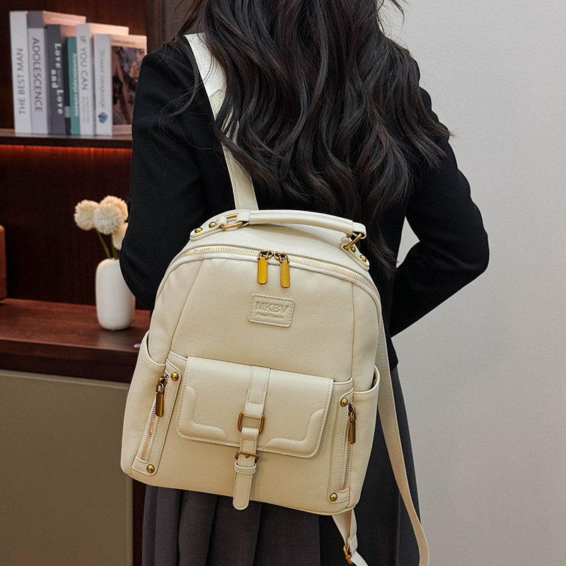 Free shipping designer New Korean and Japanese Style Casual Backpack for Women Large Capacity Soft Leather Commuter Backpack Fashionable Retro Student