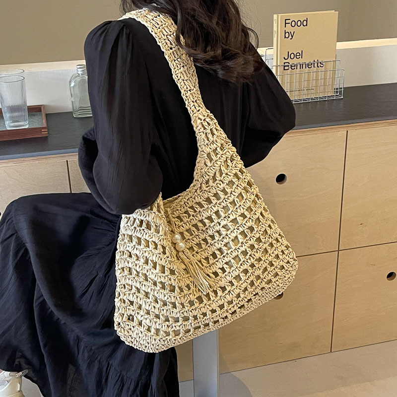 Free shipping designer Trendy Woven Large Bag for Women 2025 New Summer Fashion Beach Hollow Out Beach Bag Versatile Straw Bag