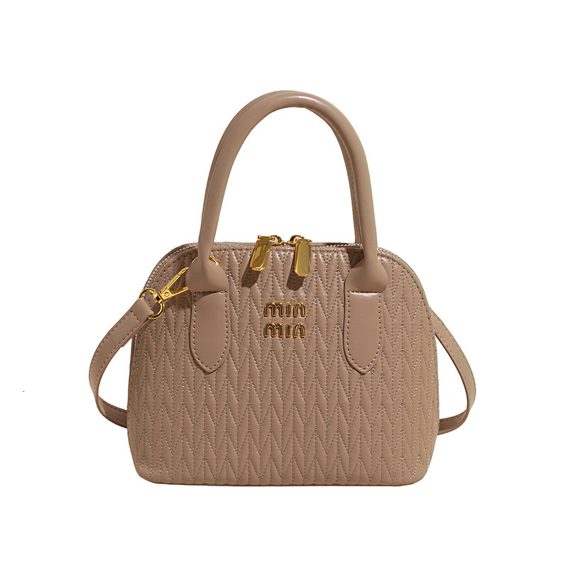 Free shipping designer Simple Casual Handbag Small Bag for Women 2025 New Trendy Fashion Woven Pillow Bag Summer Popular Crossbody Bag
