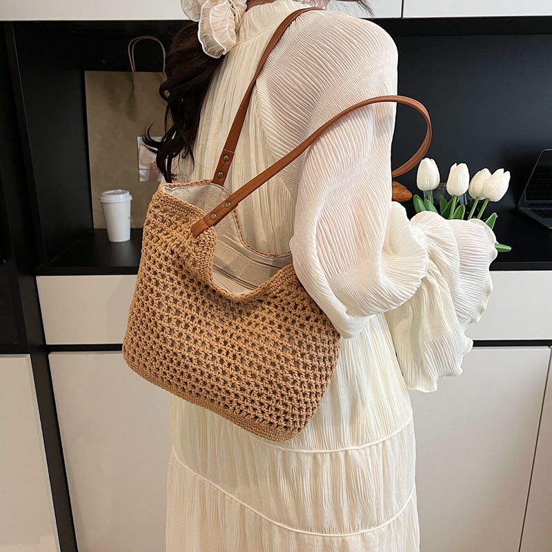 Free shipping designer Hand-woven Bag Women 2025 New Trendy Lazy Style Beach Vacation Shoulder Bag Large Capacity Tote Bag