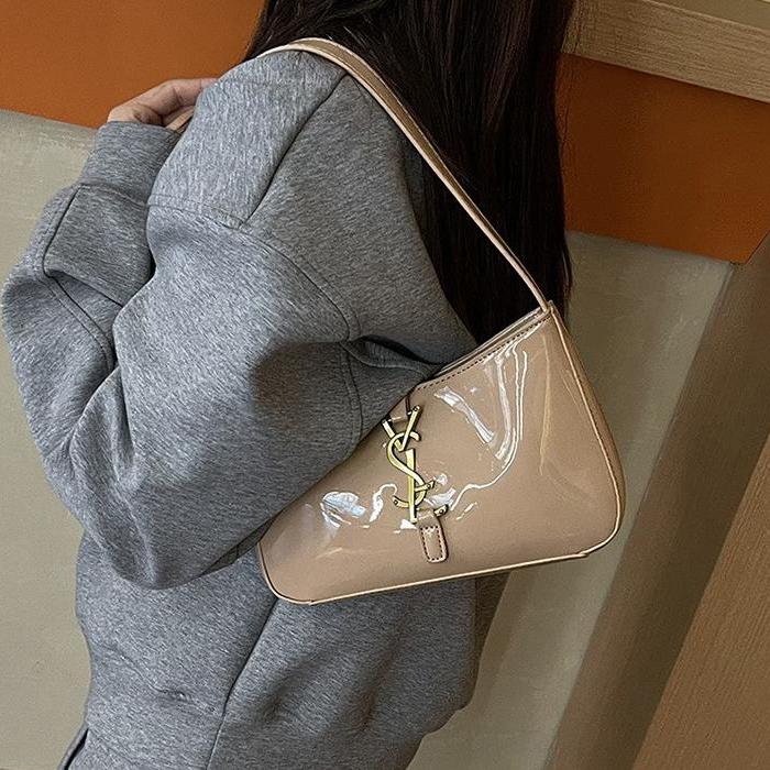 Classic handbag bags Designer Bag Luxury Shoulder Bags Camera Bag Shaped Handbags Women Fashion Cross Body Envelope Messenger Black Calfskin 0030