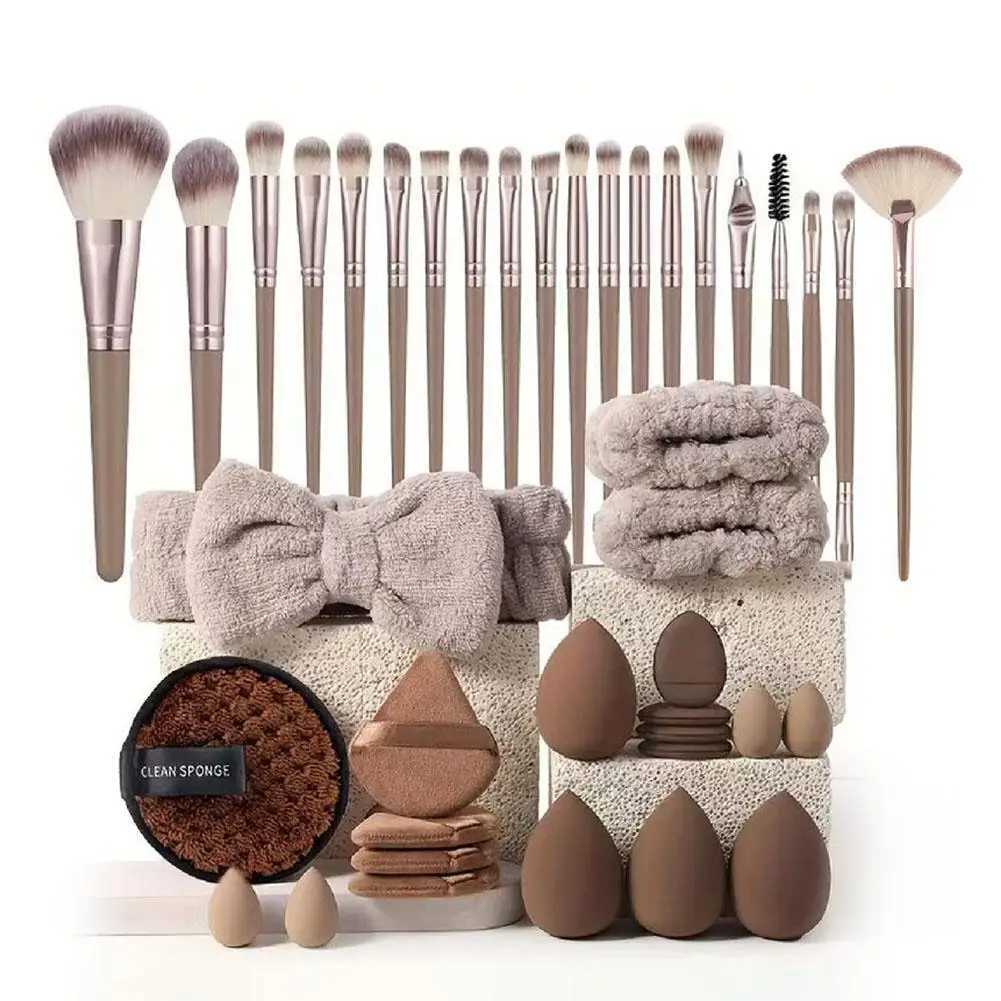 Makeup Tool Kit For Face Washing and Makeup Application Brushes Sponges and Accessories for Professional or Personal W250707