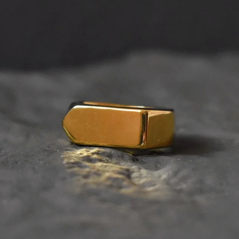 Classic Frosted/Smooth Tops Mens Rock Punk Rings Cool Fashion Individuality Signet Ring for Women Man Party Jewelry 250701