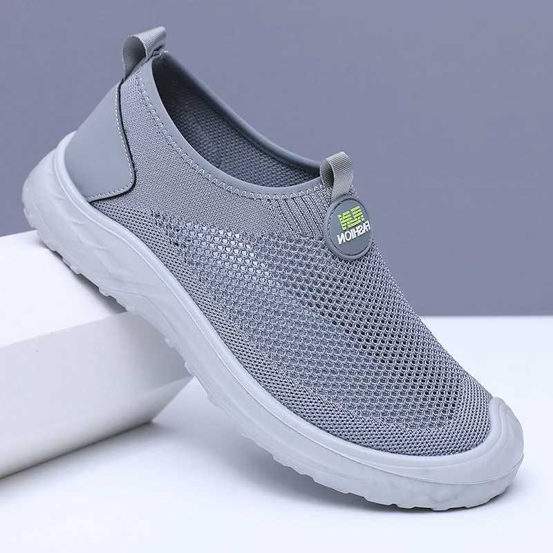 2025 Summer Mens Mesh Shoes Breathable Lightweight Comfortable Mens Cloth Shoes Soft Soled Anti-Slip Mens Shoes Y250707