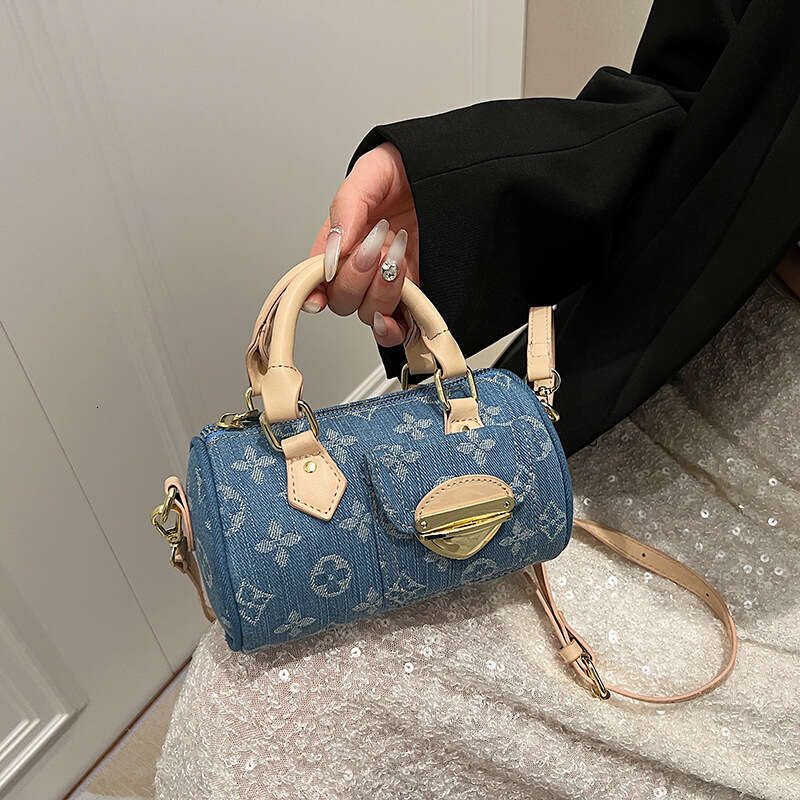 High-end Stylish Printed Boston Handbag for Women New High-appearance Fashionable Elegant Crossbody Pillow Bag
