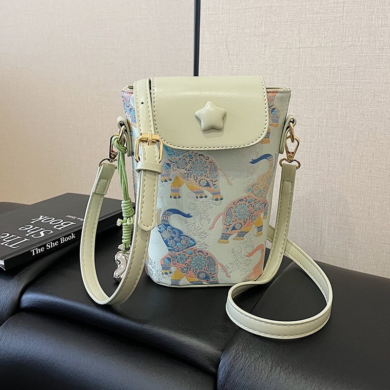 Free shipping designer Summer Summer High-end Crossbody Bag Women 2025 New National Style Bow Print Off-white Phone Bag