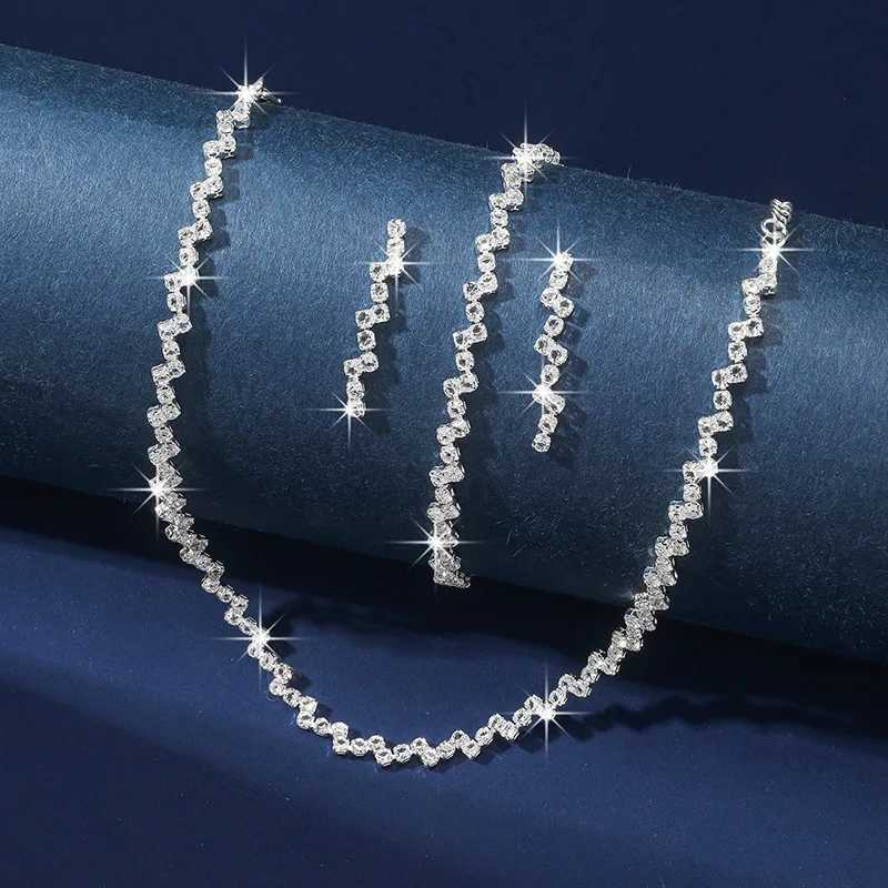 4PC Womens Fashion Copper Claw Chain Minimalist Necklace Earrings Bracelet Jewelry Set for Wedding Banquet Party Holiday Gift XJ250707