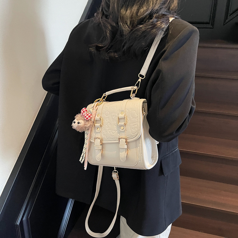 Free shipping designer Backpack for Women Travel Lightweight High Aesthetic 2025 New Niche Design High-end Street Fashion Student School Bag