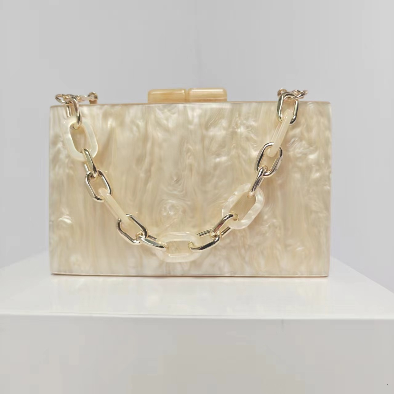 trend Cross trend border new acrylic bead decoration handbag one shoulder one piece chain box bag designer bag women s handbag