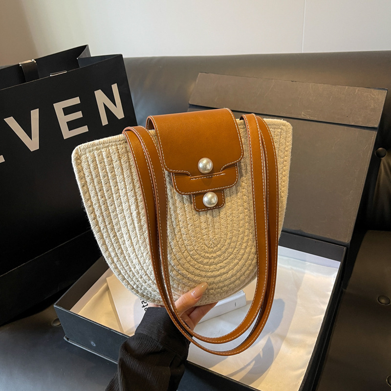 Free shipping designer Summer French Retro Straw Bag for Women Half-Moon Underarm Bag Beach Vacation Travel Bag Woven Shoulder Bag