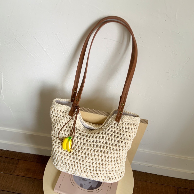 Free shipping designer Large Capacity Handwoven Bag for Women 2025 New Style Straw Bag Beach Vacation Shoulder Bag Commuter Tote Bag