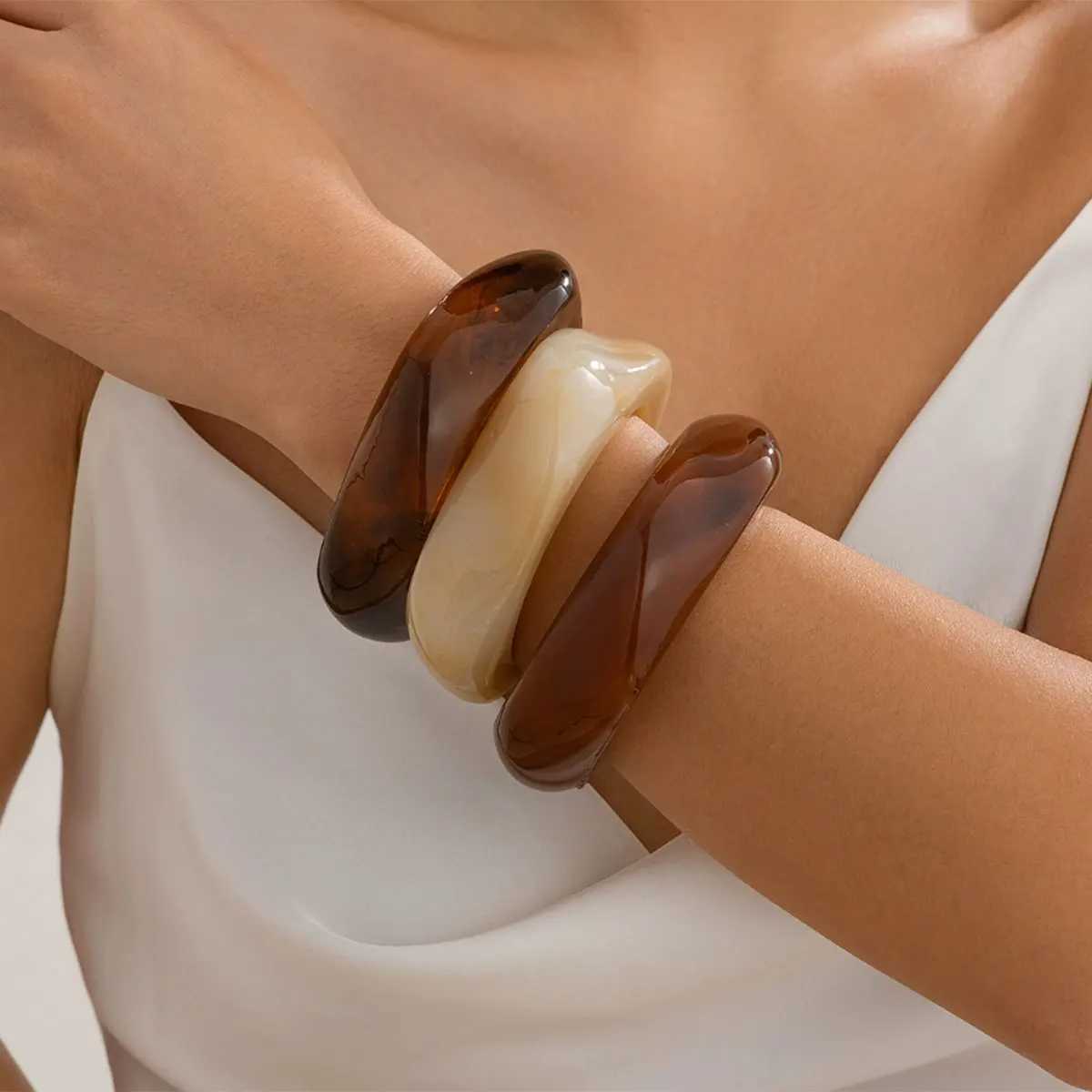 KMVEXO Vintage Punk Brown Coffee Thick Resin Acrylic Bangles Geometric Irregular Wide Cuff Bangle Bracelet For Women Men Jewelry XJ250707