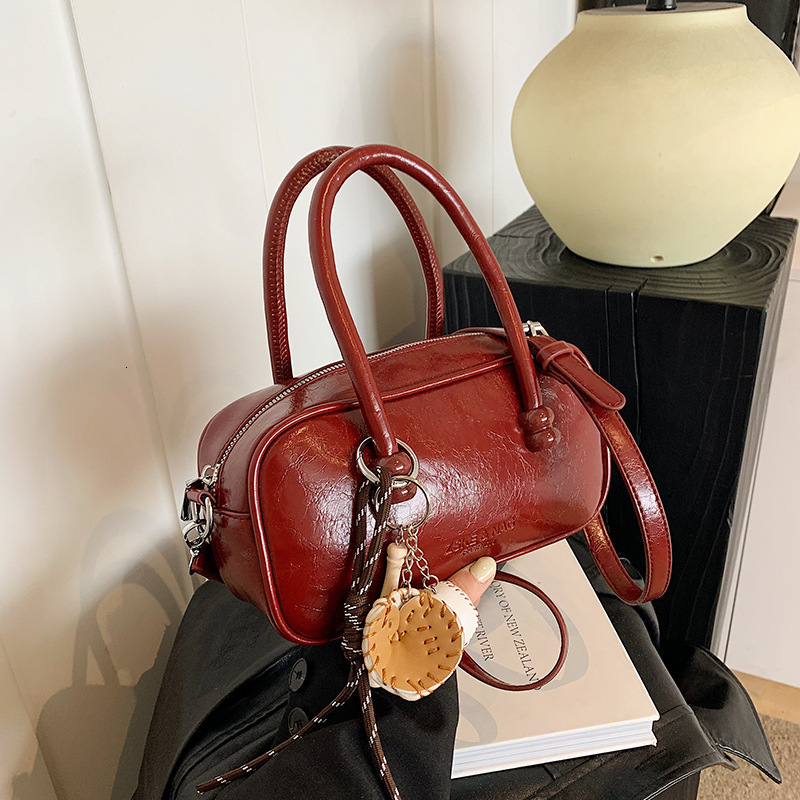 Free shipping designer High-end Handbag Boston Bag for Women New Commuter Shoulder Bag Crossbody Bag Vintage Oil Wax Leather Bowling Bag