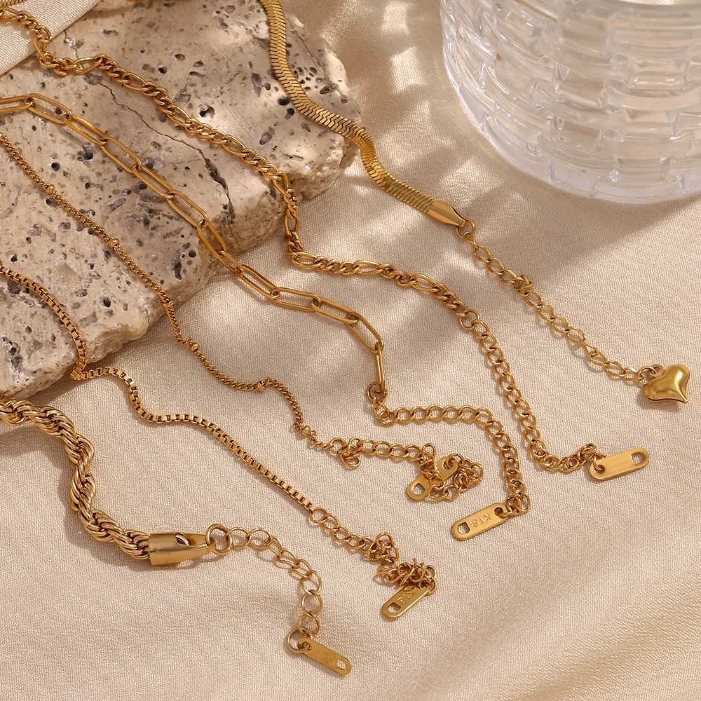 18K Gold Plated 316L Stainless Steel Jewelry Womens Hand Bracelets E.B.belle Blade Chain Figaro Chain Twists Chain Bracelet XJ250707