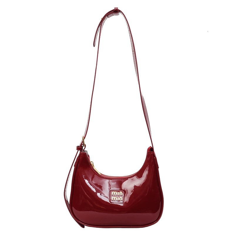 Free shipping designer High-end Patent Leather Glossy Underarm Bag New Trendy Fashion Matching Solid Color Handbag Sweet Cool Style Shoulder Bag