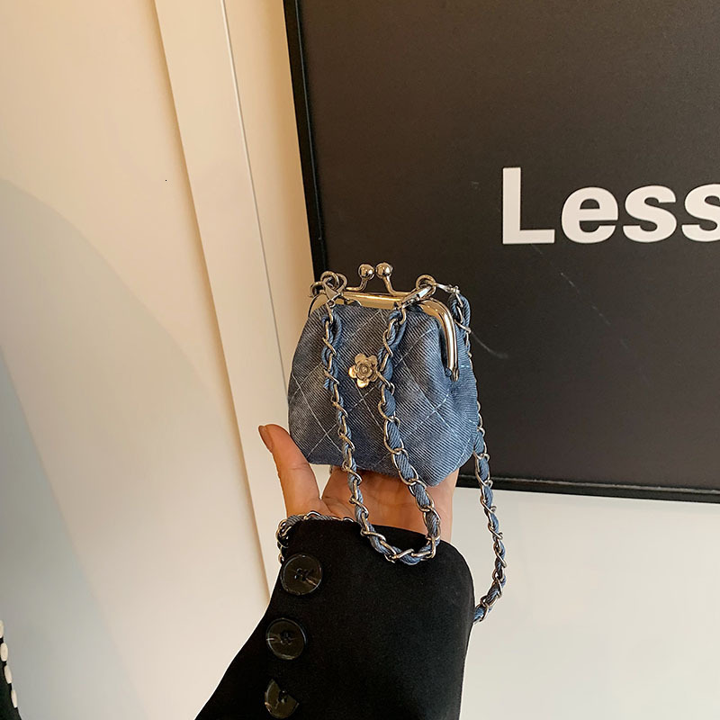 Free Shipping Designer Chanel Style Quilted Chain Crossbody Bag Women's New Versatile Fashion Simple Clutch Bag Luxury Mini Handbag