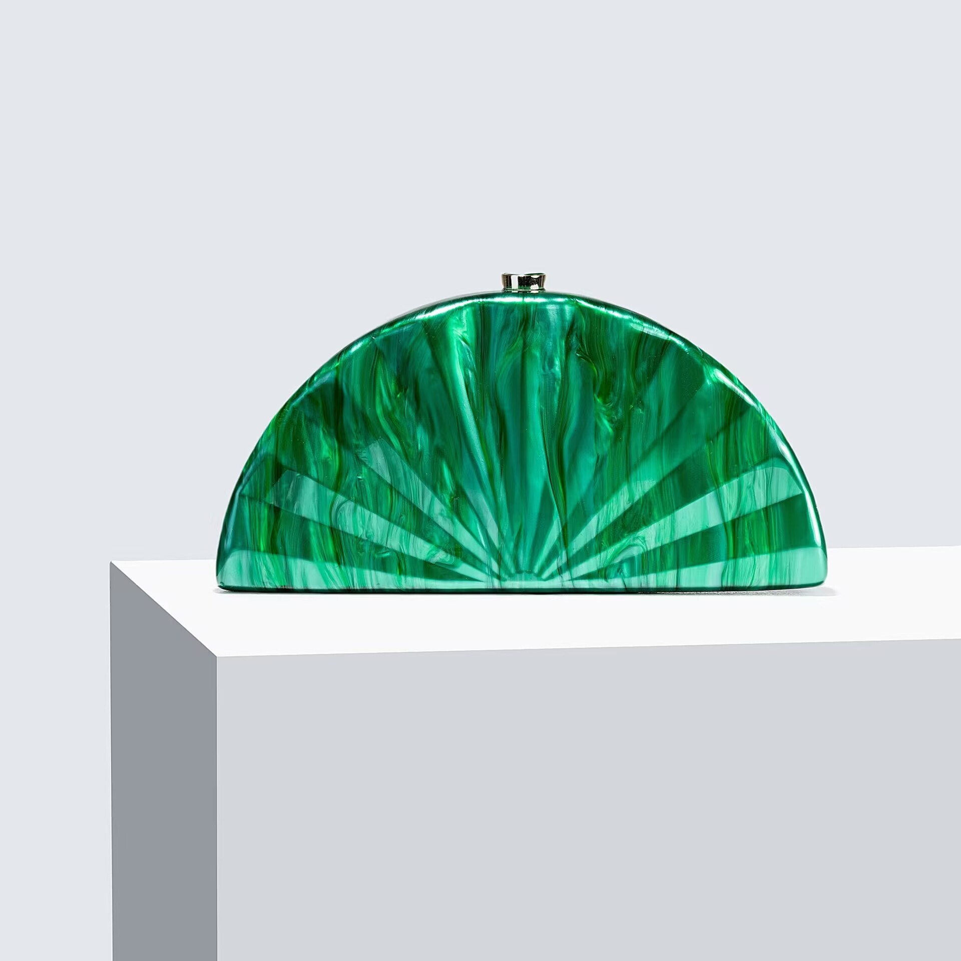 Women's new European and American style crossbody bag, semi-circular fan-shaped acrylic bag, designer bag, fashionable wedding evening handbag