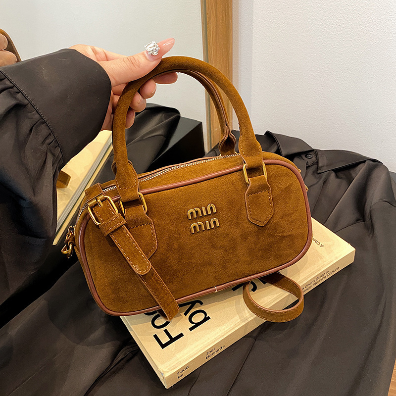 free shipping designer High end retro Boston hand-held pillow bag for autumn and winter 2025, versatile and fashionable single shoulder crossbody bag